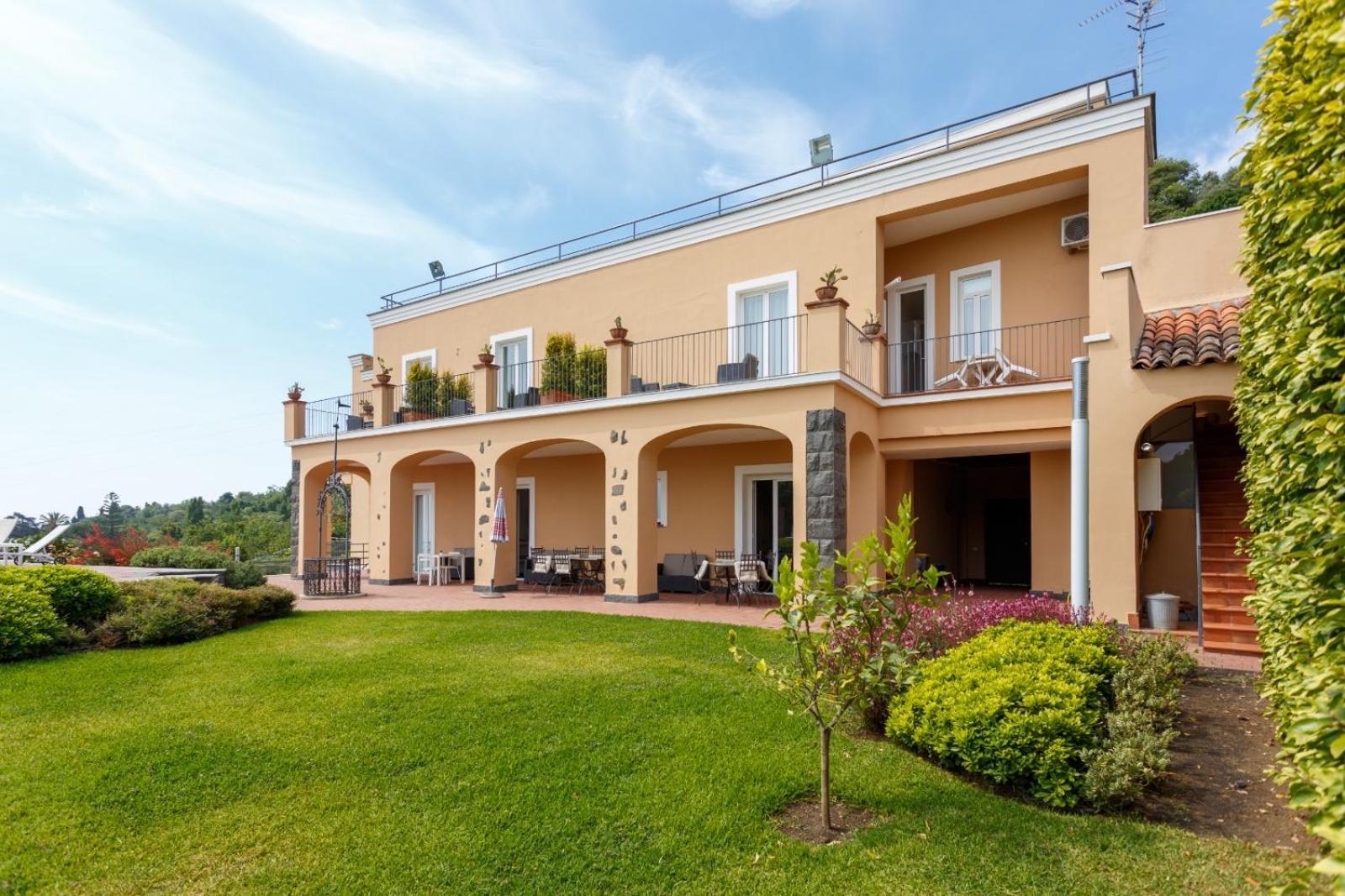 B&B Villa Etelka Aci Castello Εξωτερικό φωτογραφία